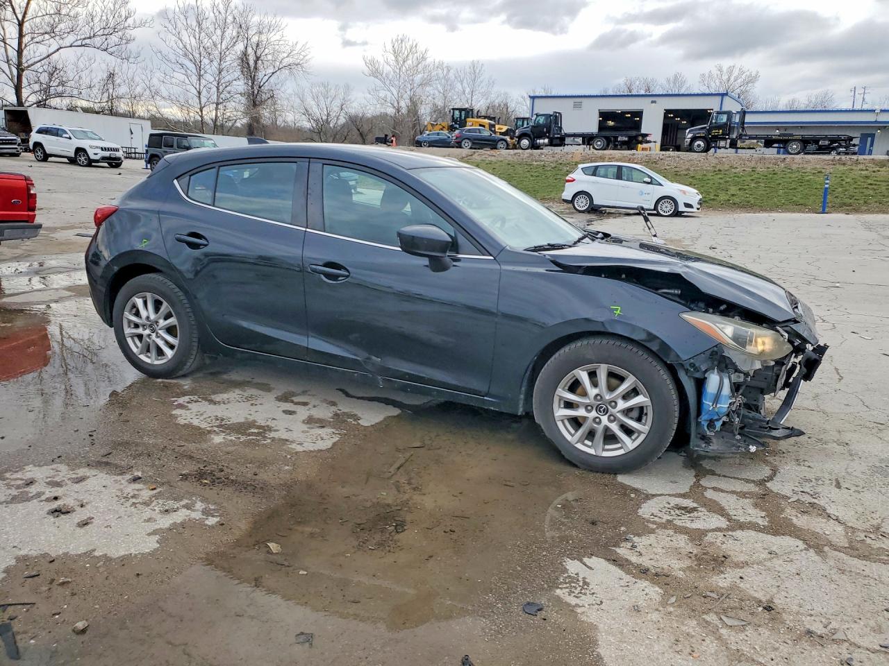 2014 MAZDA 3