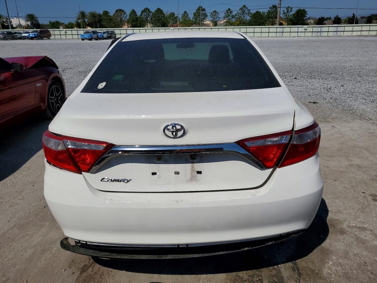 2015 TOYOTA CAMRY