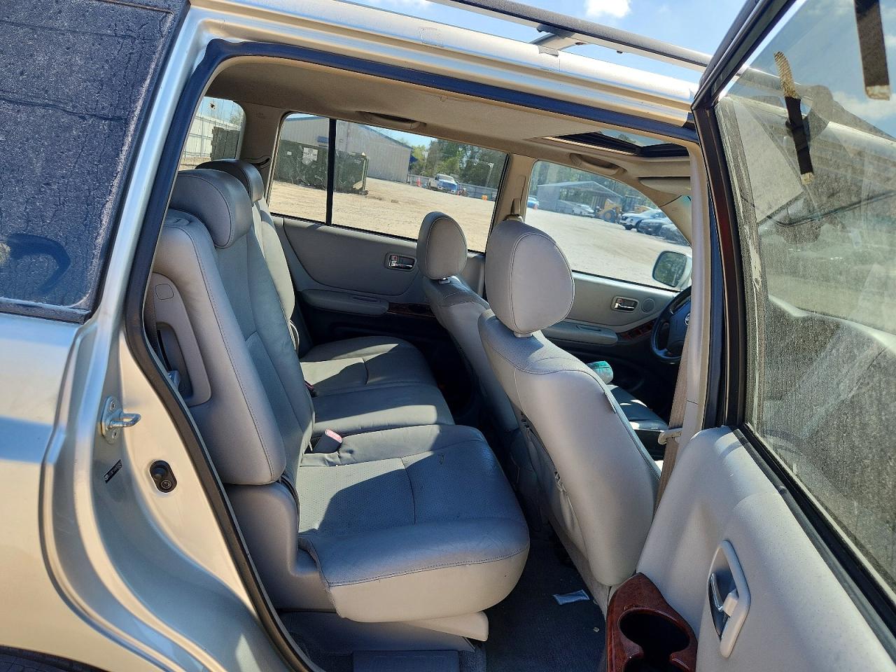 2006 TOYOTA HIGHLANDER