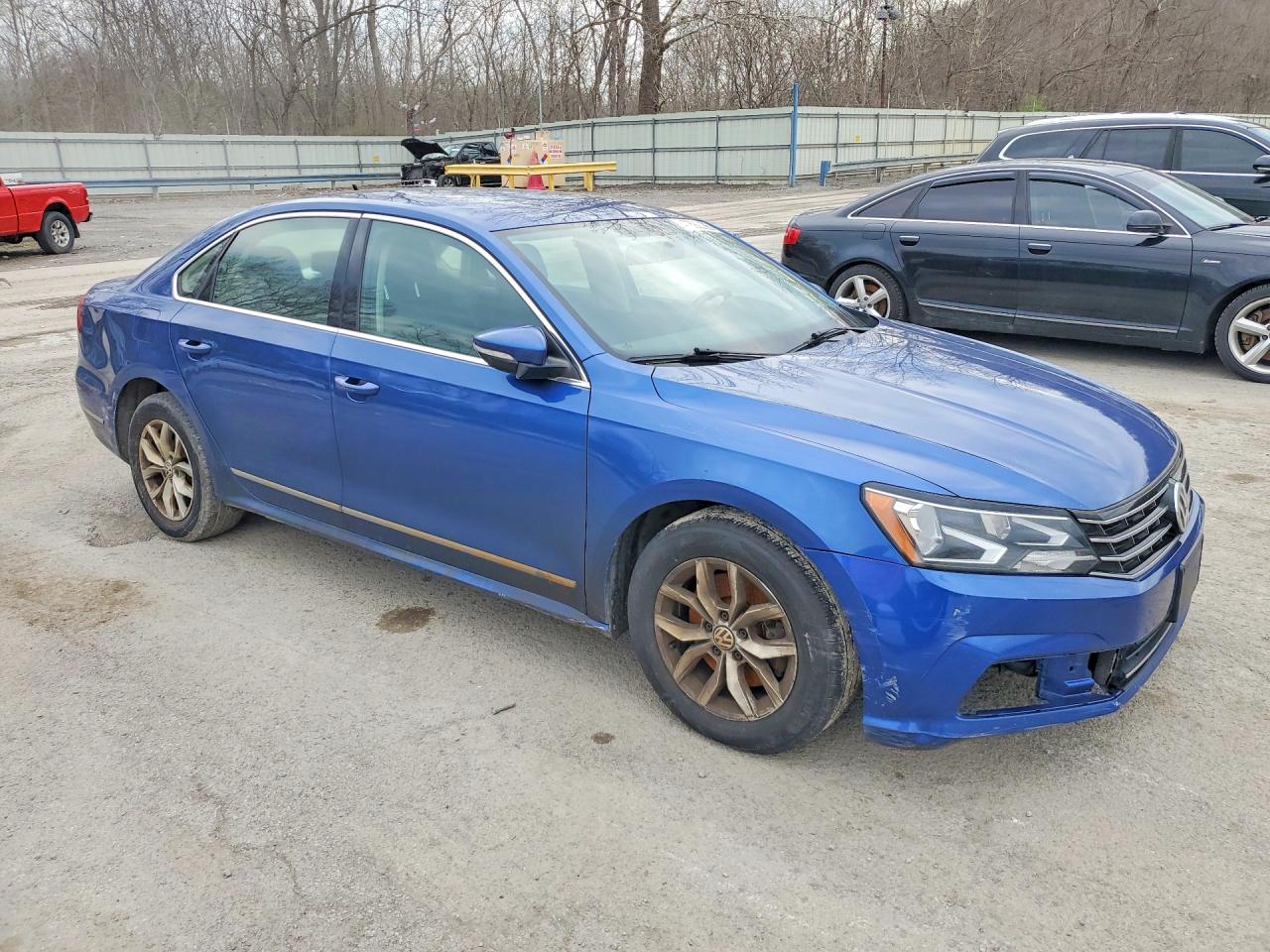 2017 VOLKSWAGEN PASSAT