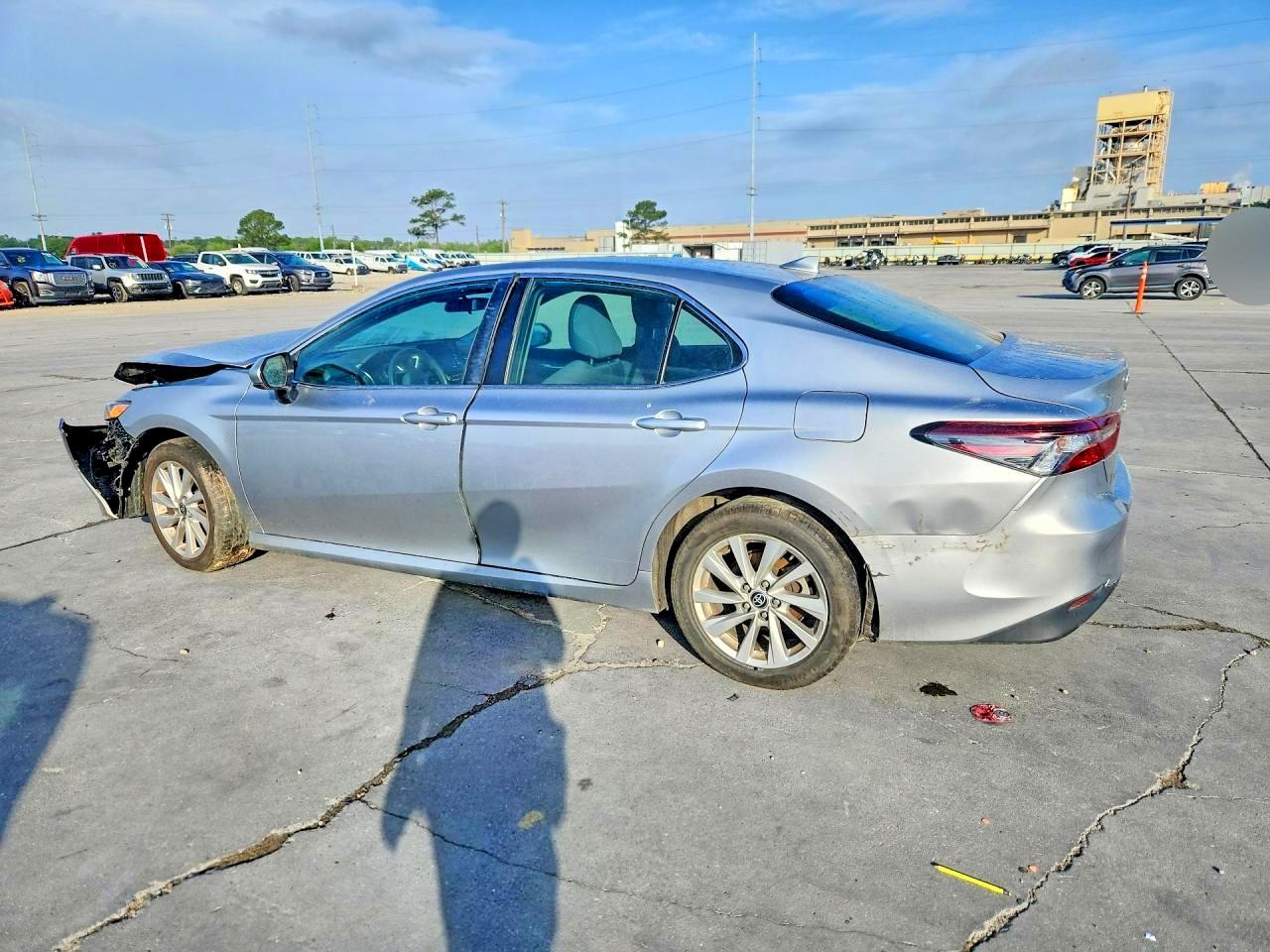 2024 TOYOTA CAMRY