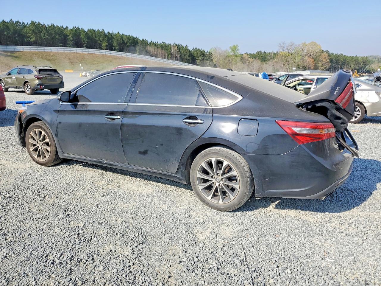 2017 TOYOTA AVALON