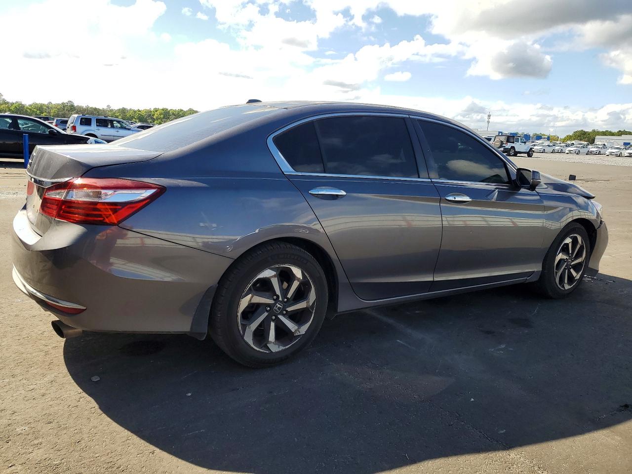 2016 HONDA ACCORD