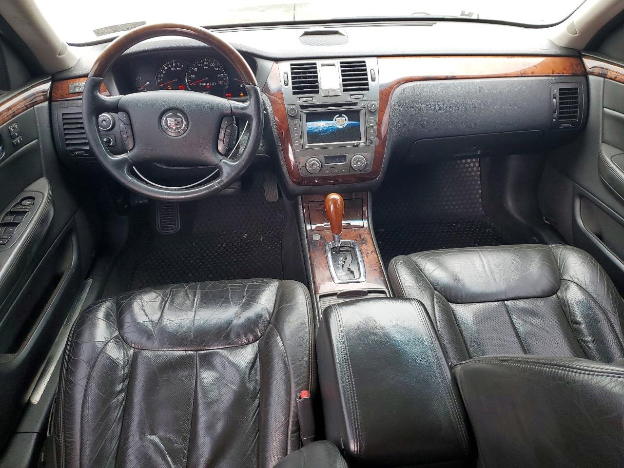 2011 CADILLAC DTS