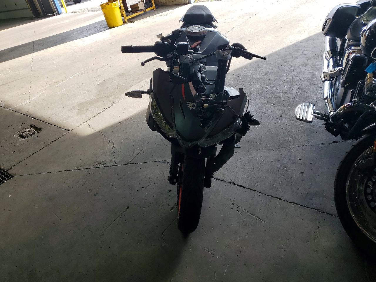 2025 APRILIA MOTORCYCLE