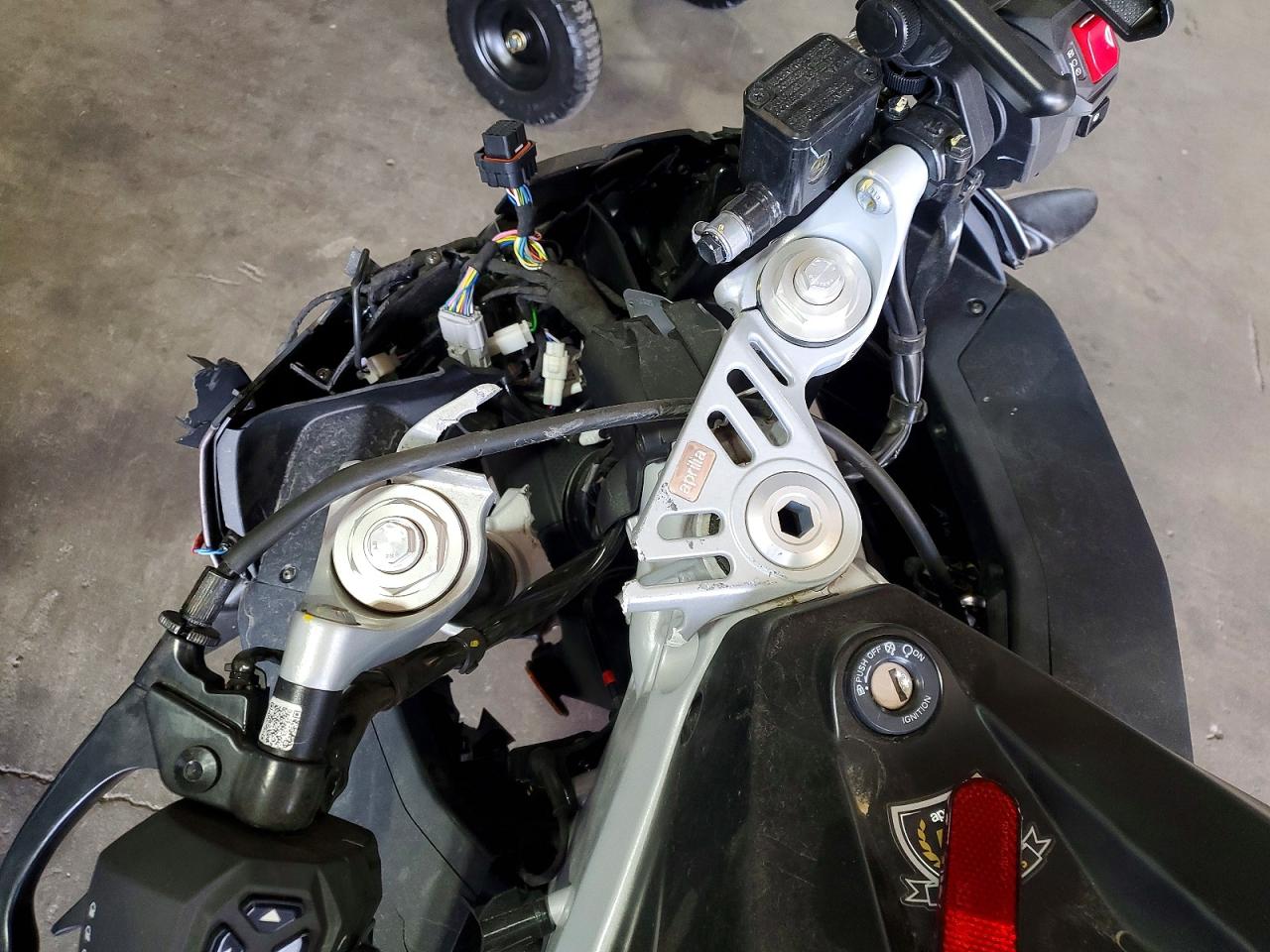 2025 APRILIA MOTORCYCLE