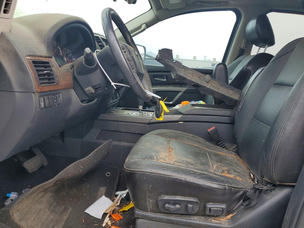 2015 NISSAN ARMADA