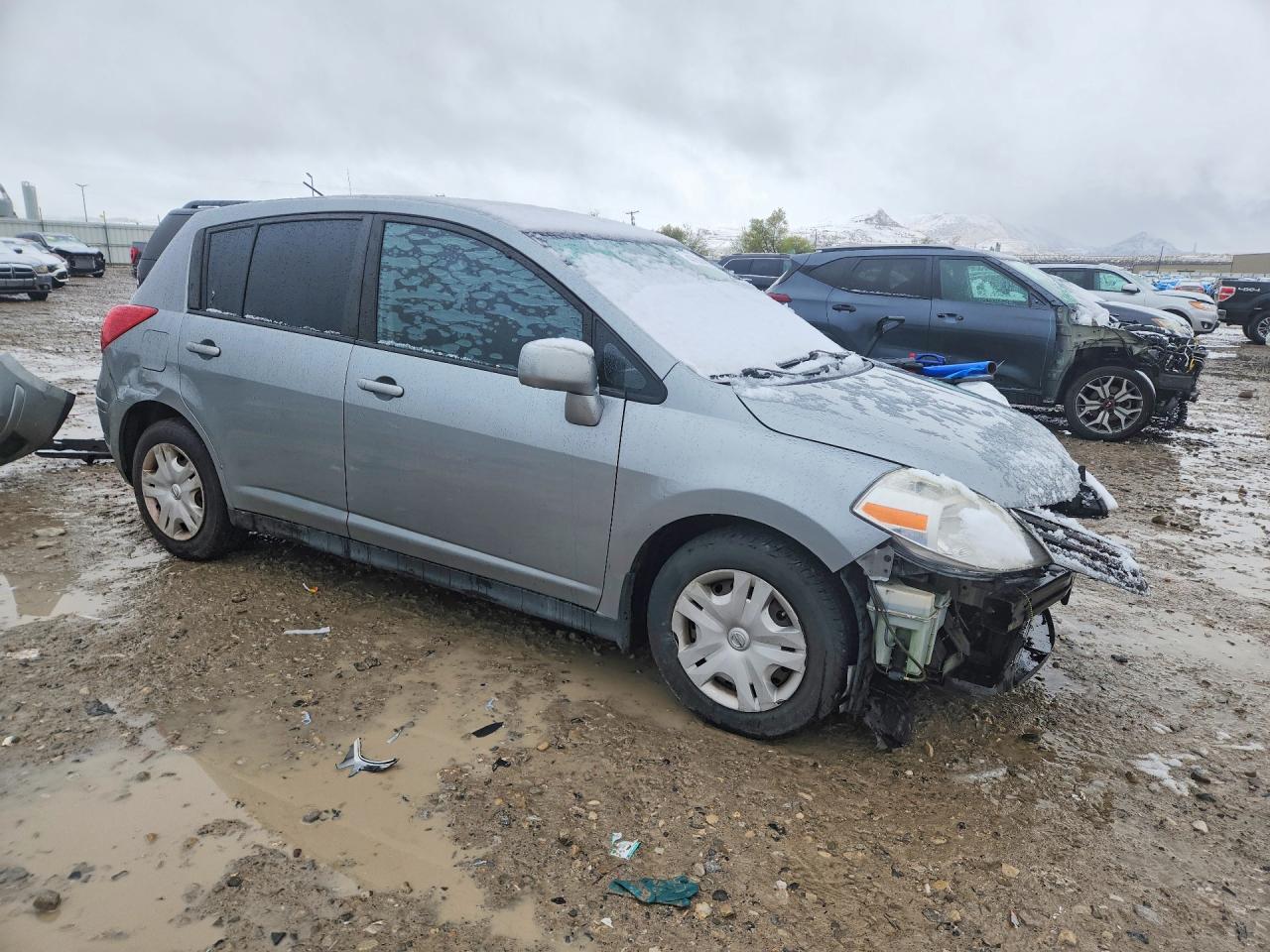 2011 NISSAN VERSA