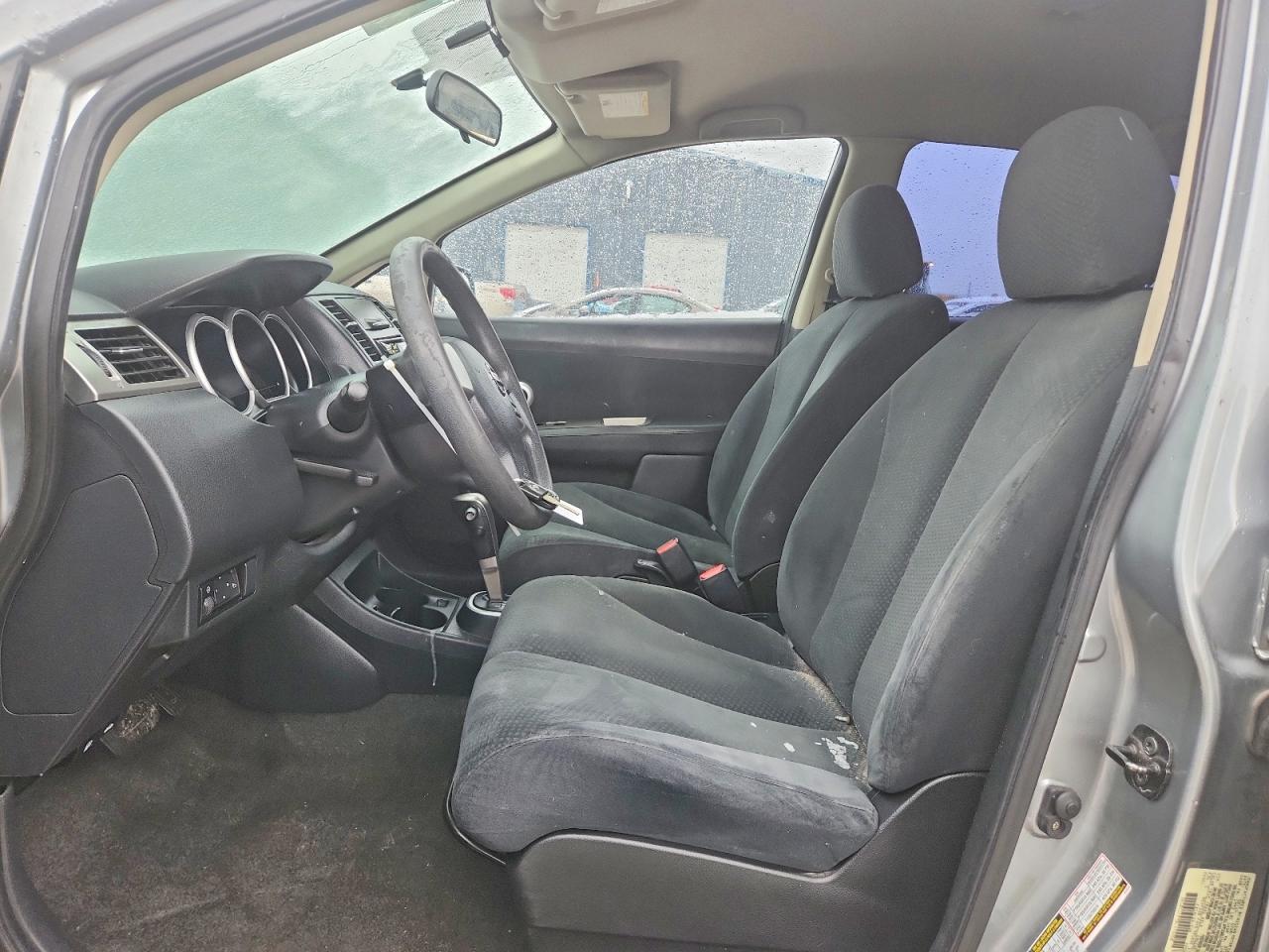 2011 NISSAN VERSA