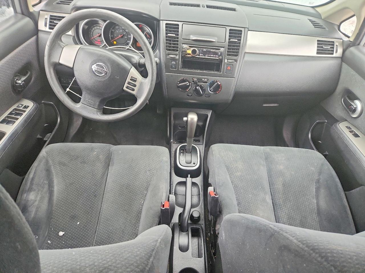 2011 NISSAN VERSA