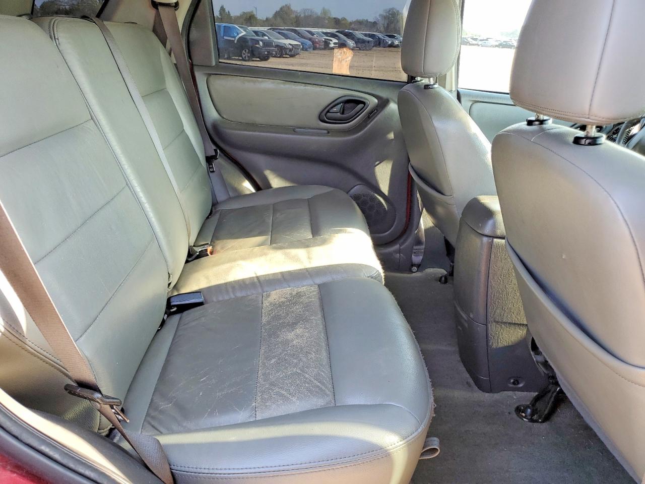 2005 FORD ESCAPE