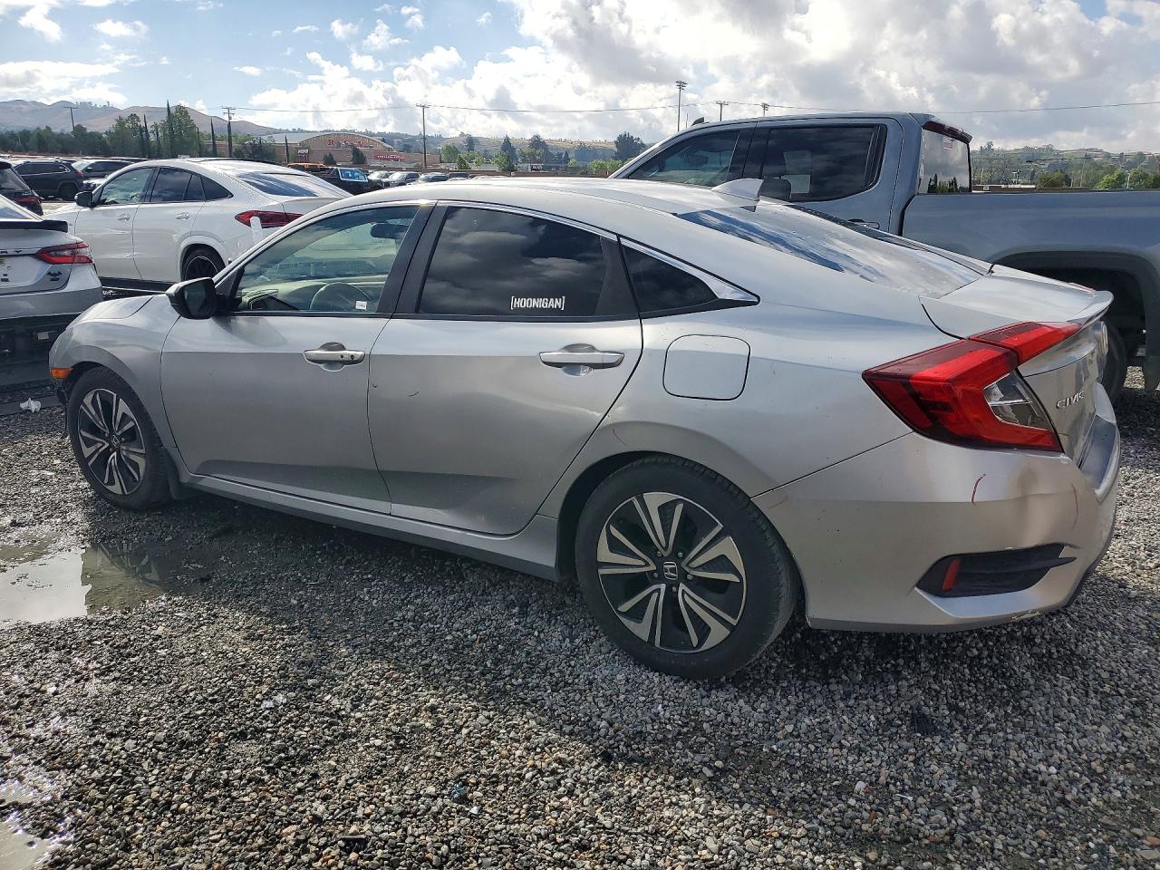 2018 HONDA CIVIC