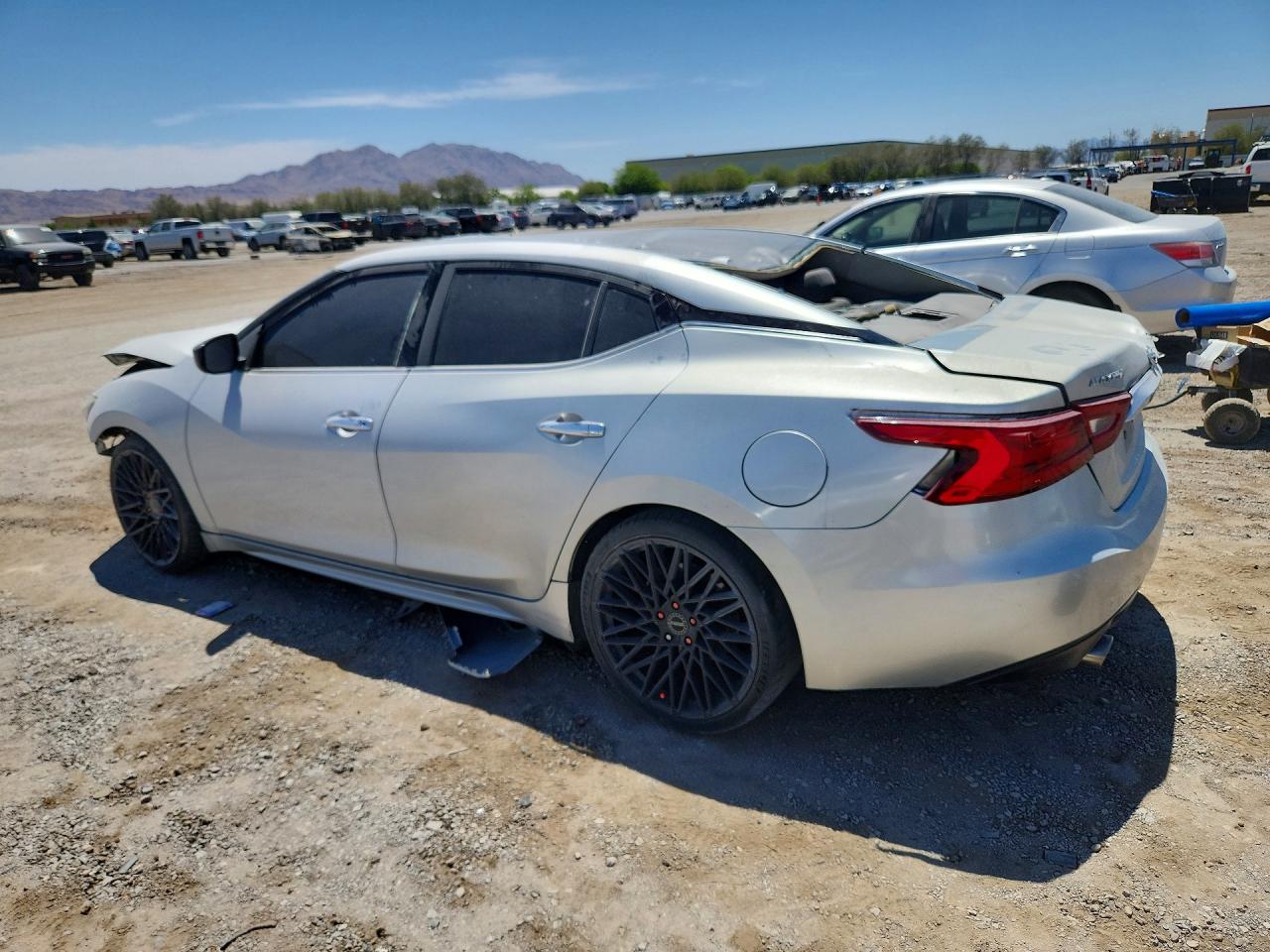2018 NISSAN MAXIMA