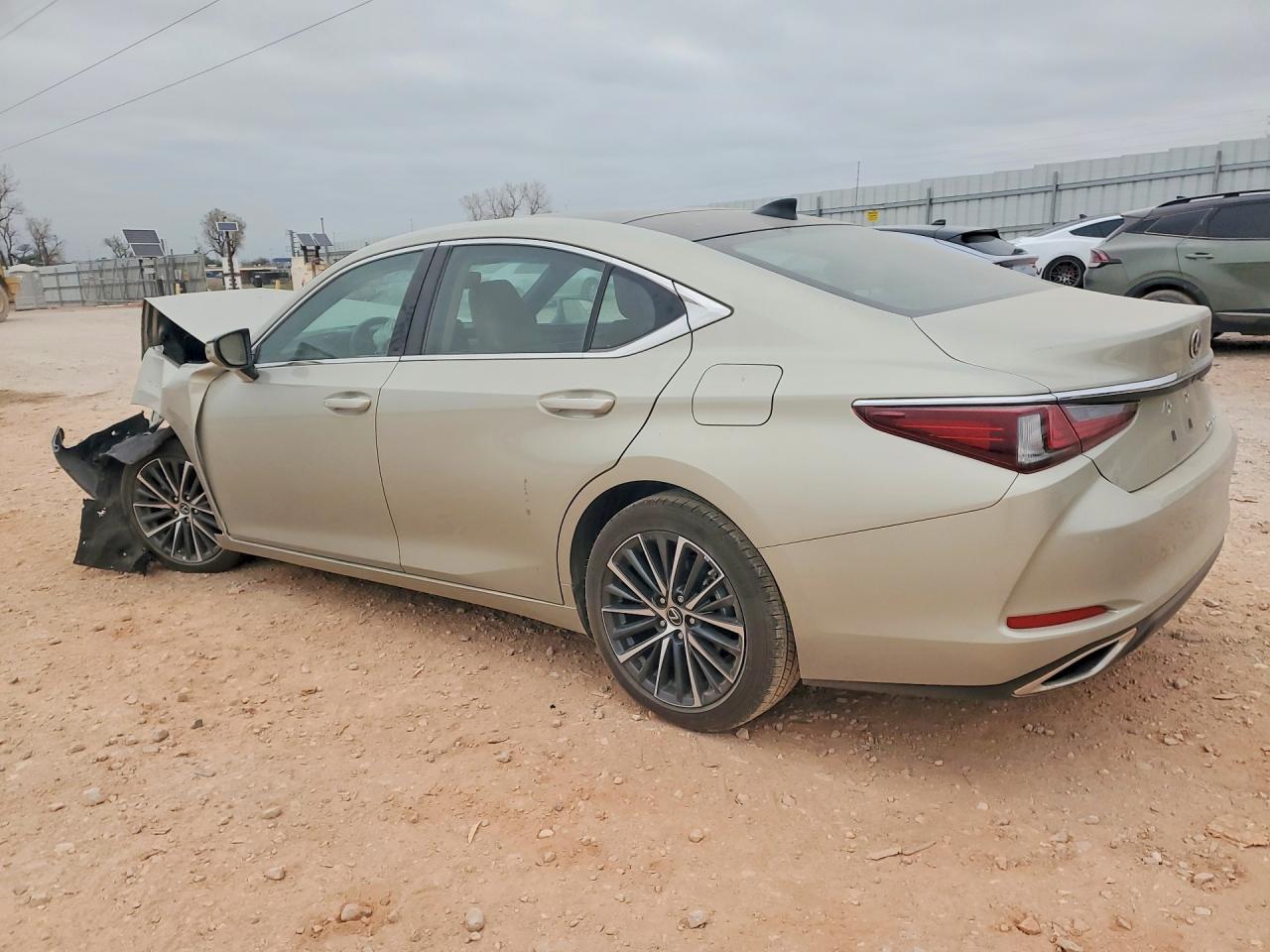 2025 LEXUS ES350