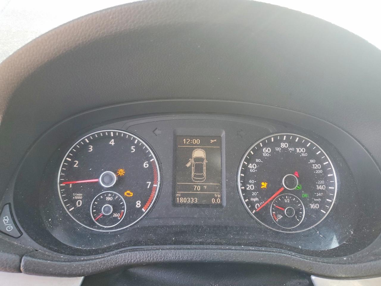 2013 VOLKSWAGEN PASSAT
