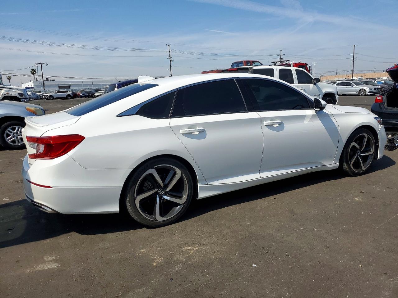 2019 HONDA ACCORD