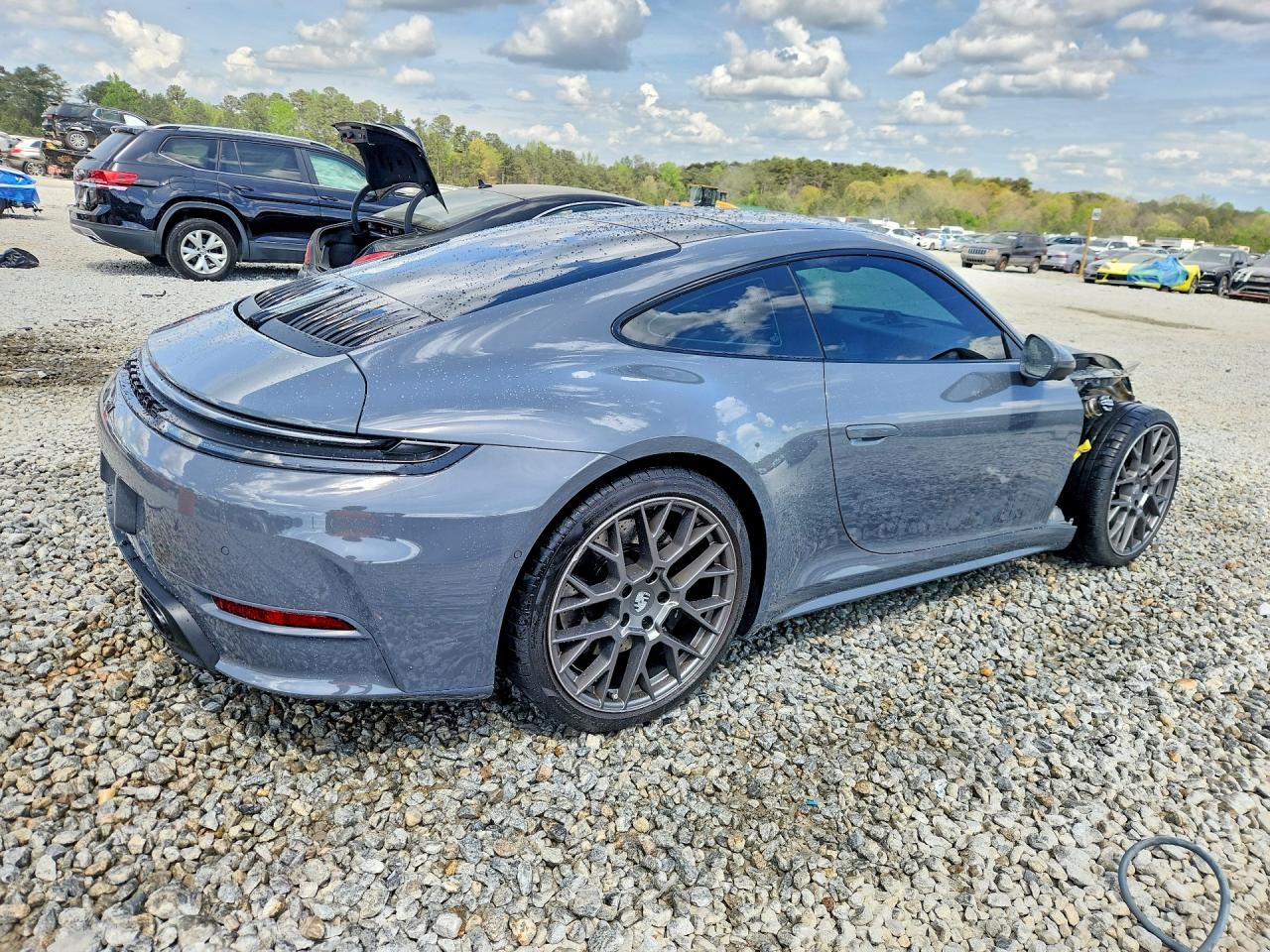 2025 PORSCHE 911