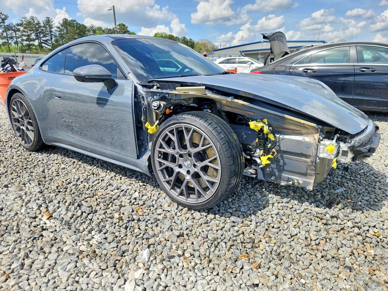 2025 PORSCHE 911