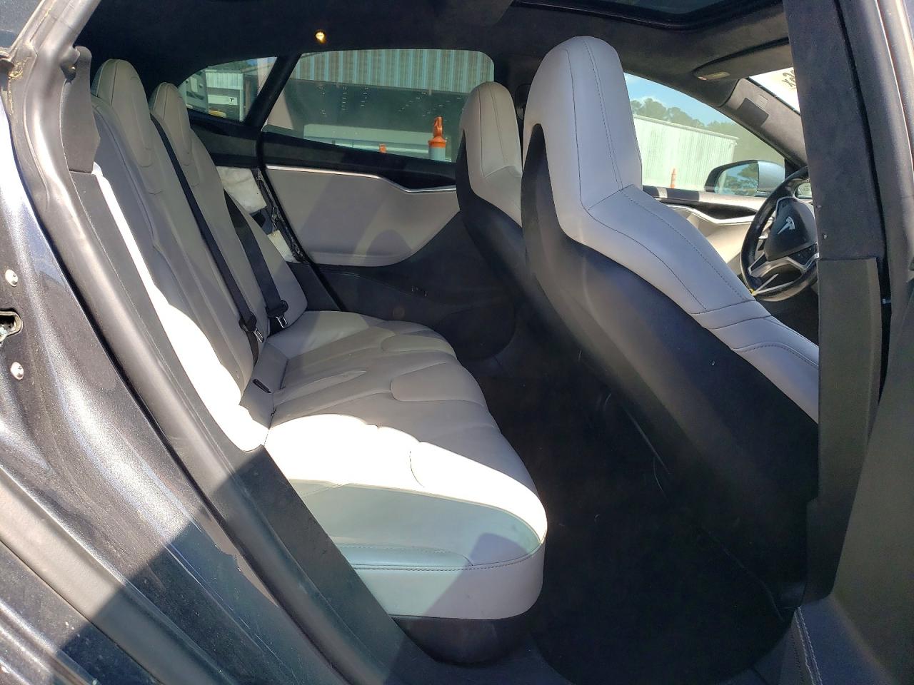 2015 TESLA MODEL S