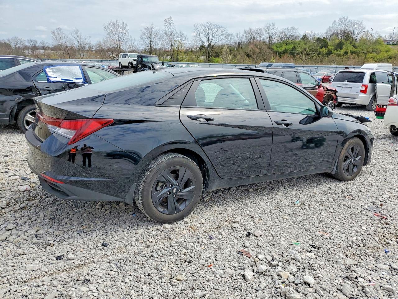 2022 HYUNDAI ELANTRA