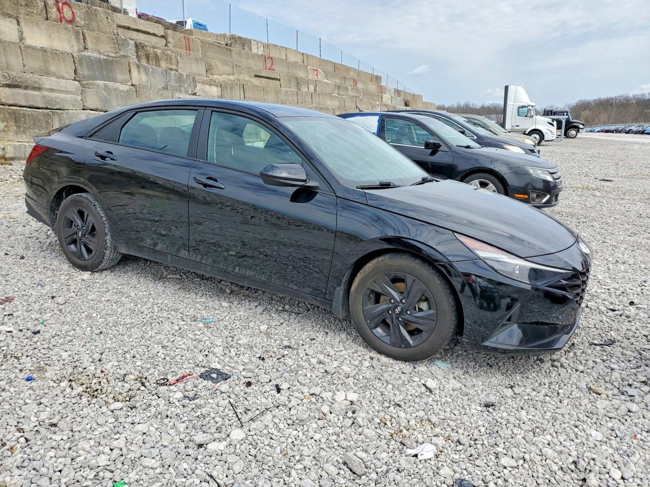 2022 HYUNDAI ELANTRA