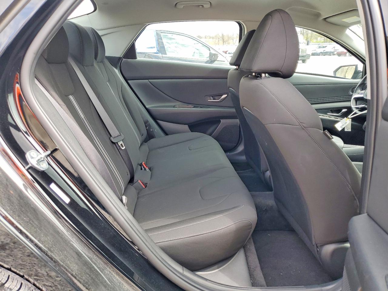 2022 HYUNDAI ELANTRA