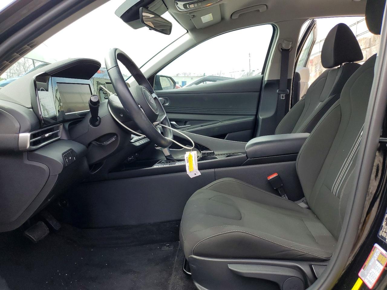 2022 HYUNDAI ELANTRA