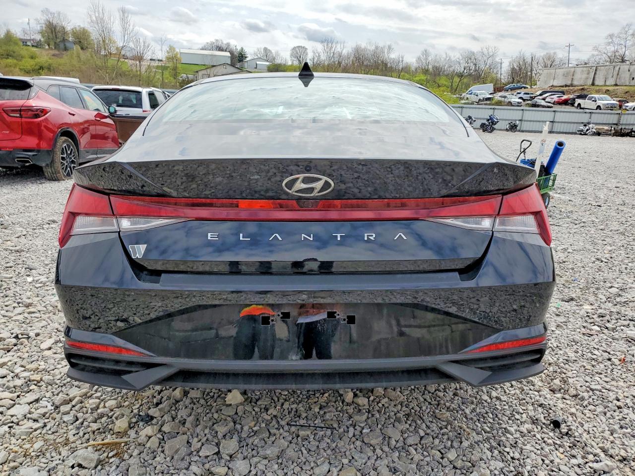 2022 HYUNDAI ELANTRA