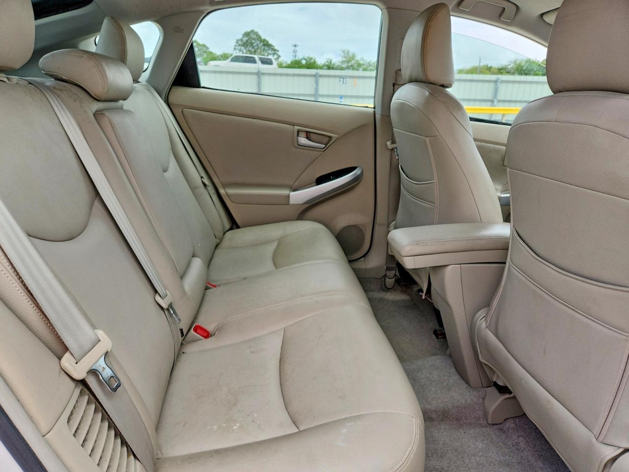 2011 TOYOTA PRIUS