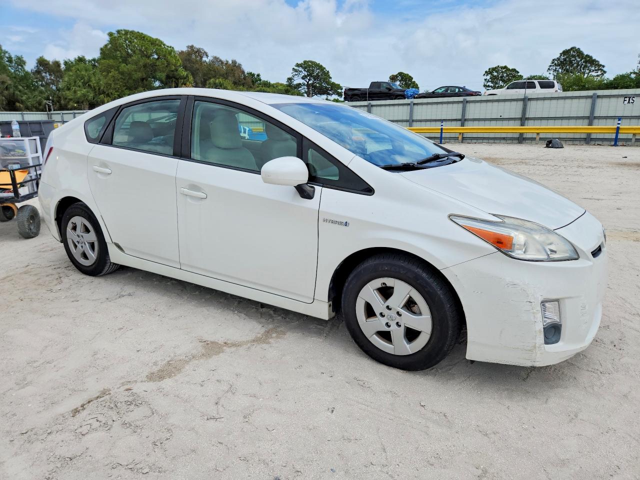 2011 TOYOTA PRIUS