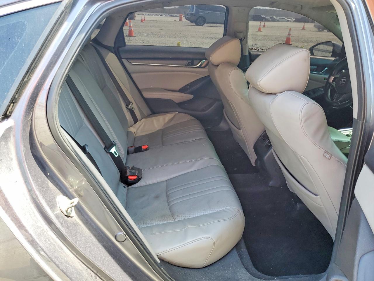 2018 HONDA ACCORD