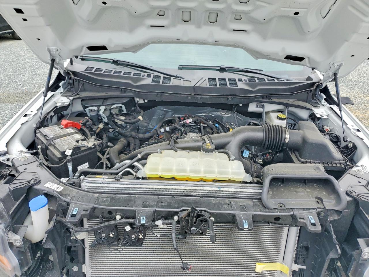 2025 FORD F150