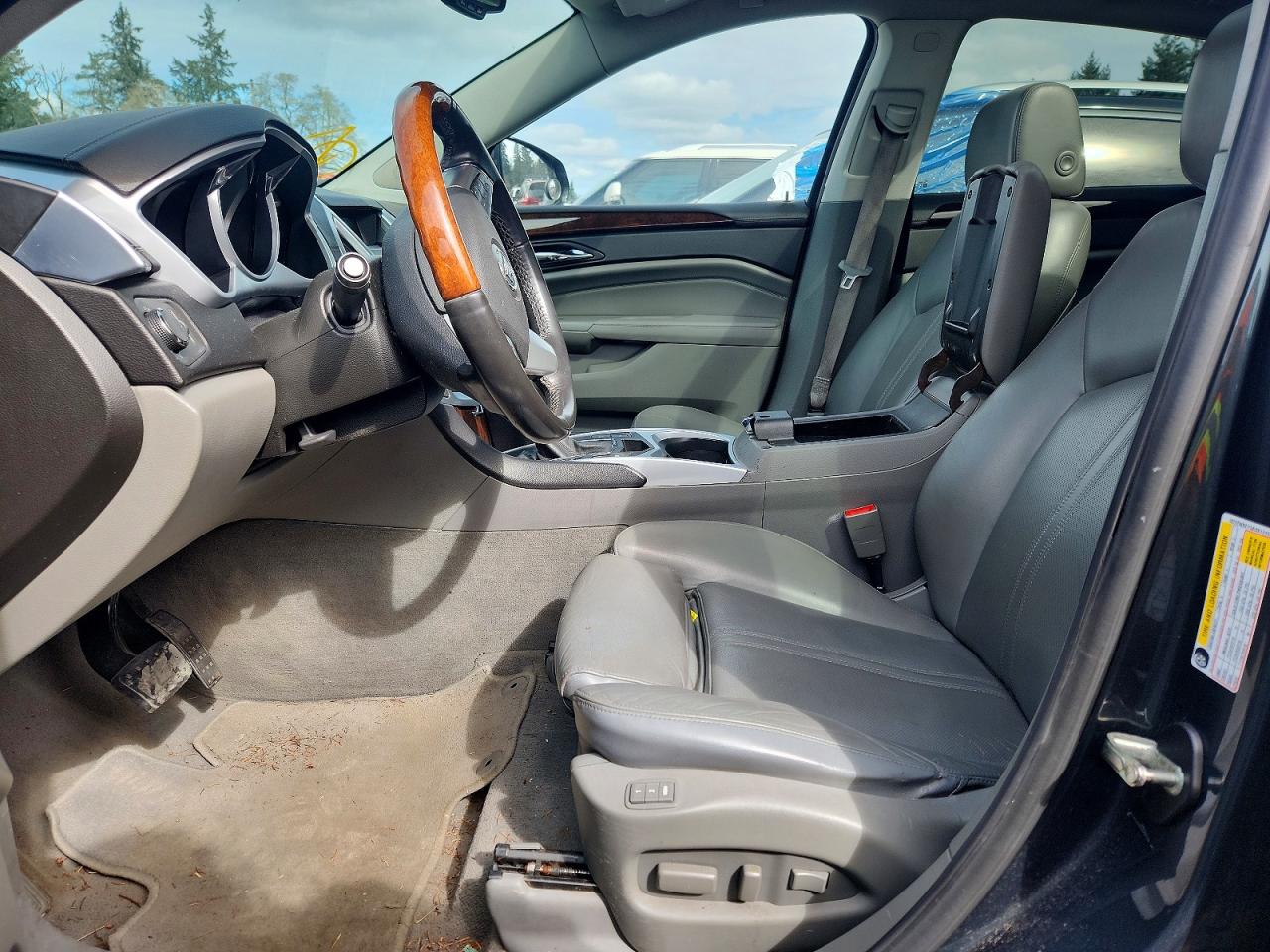 2010 CADILLAC SRX