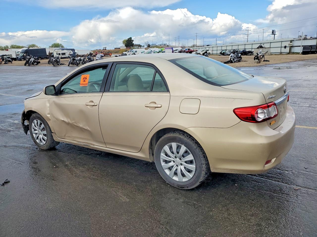 2013 TOYOTA COROLLA