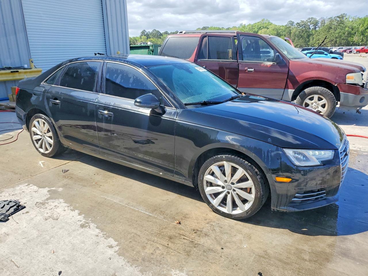 2017 AUDI A4