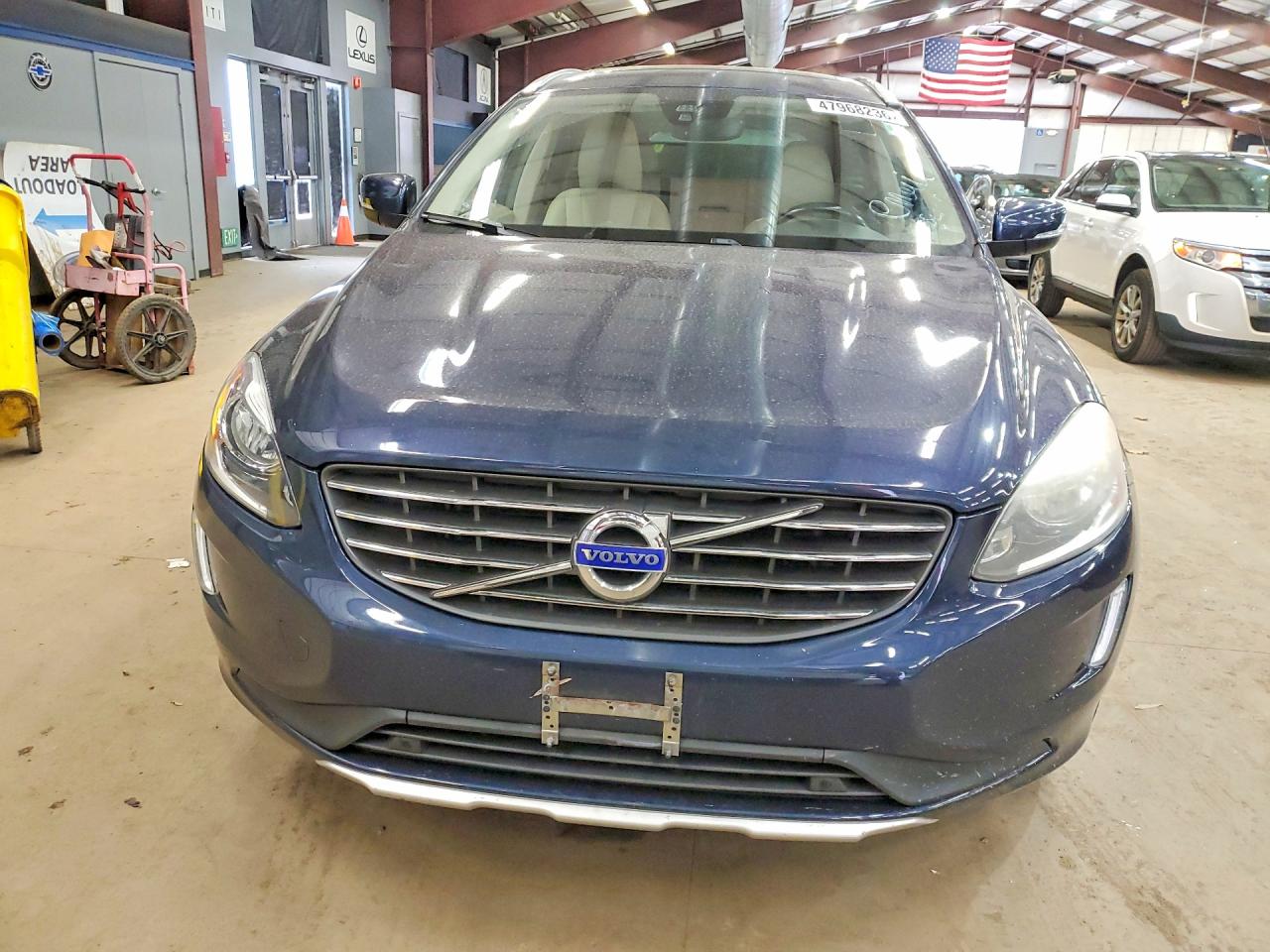 2015 VOLVO XC60