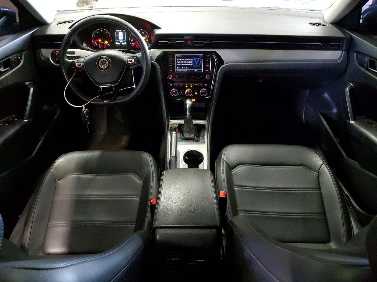 2021 VOLKSWAGEN PASSAT