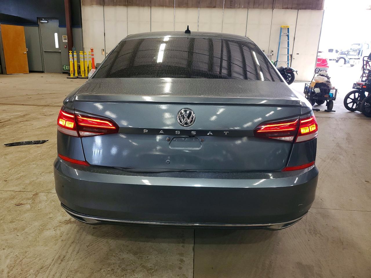 2021 VOLKSWAGEN PASSAT
