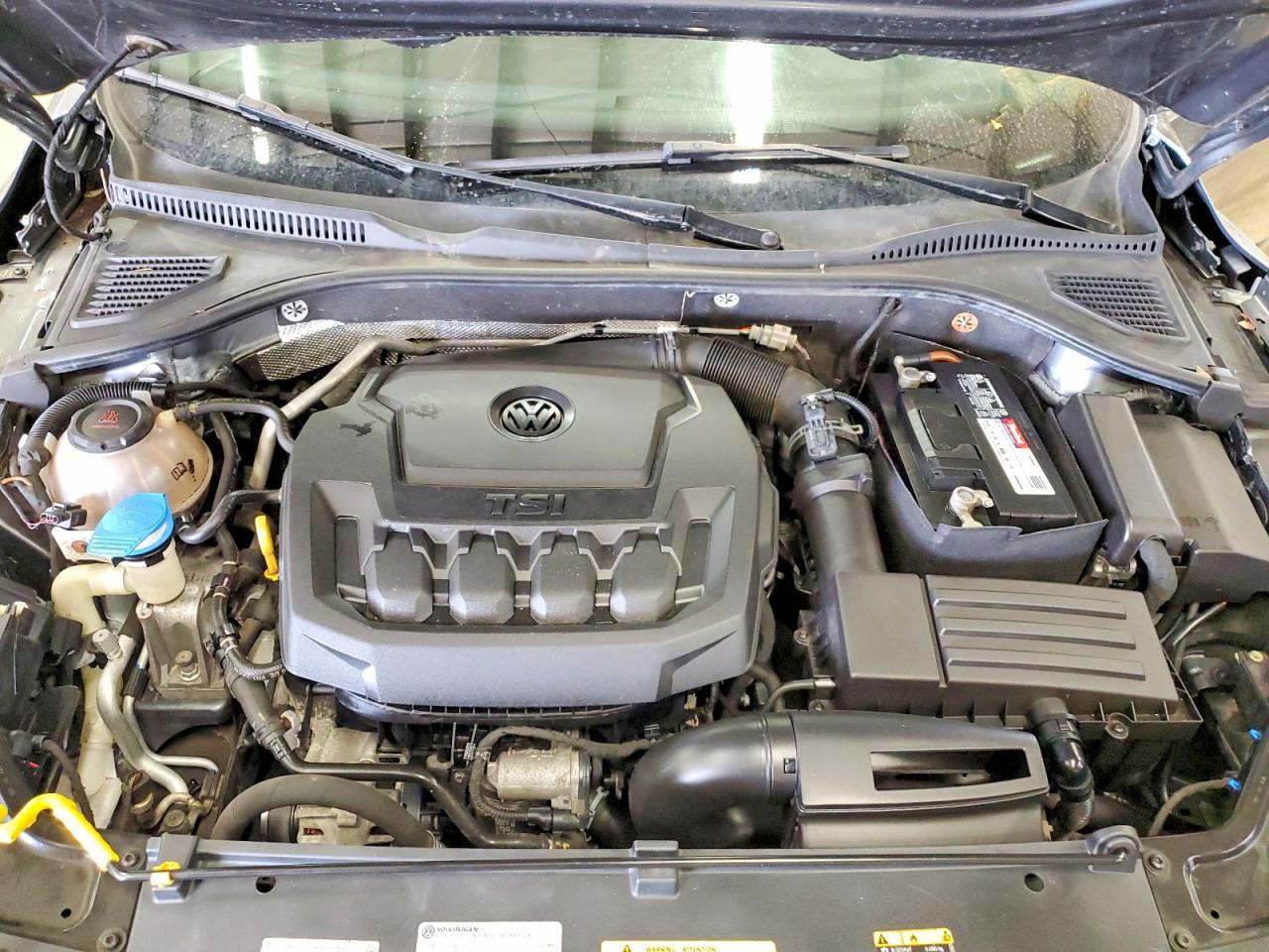2021 VOLKSWAGEN PASSAT