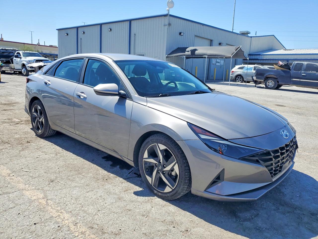 2023 HYUNDAI ELANTRA