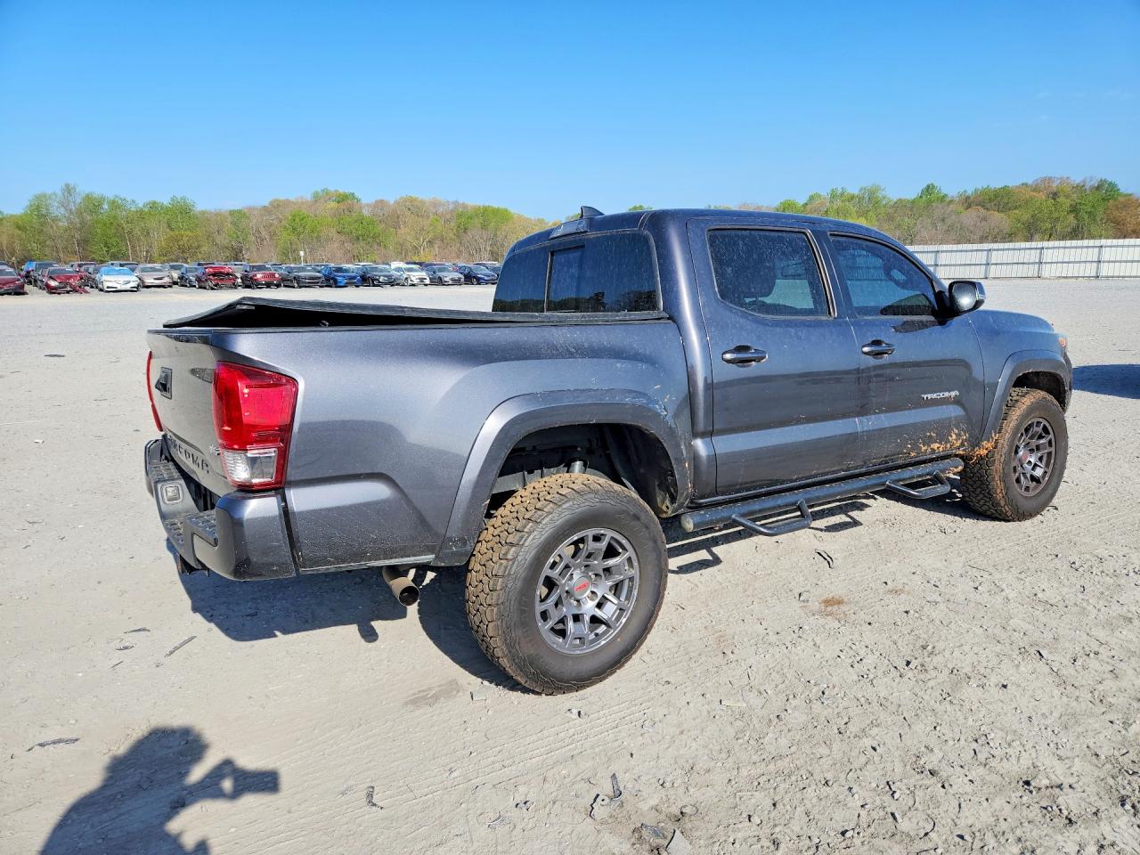 2017 TOYOTA TACOMA