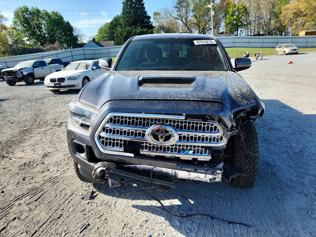 2017 TOYOTA TACOMA