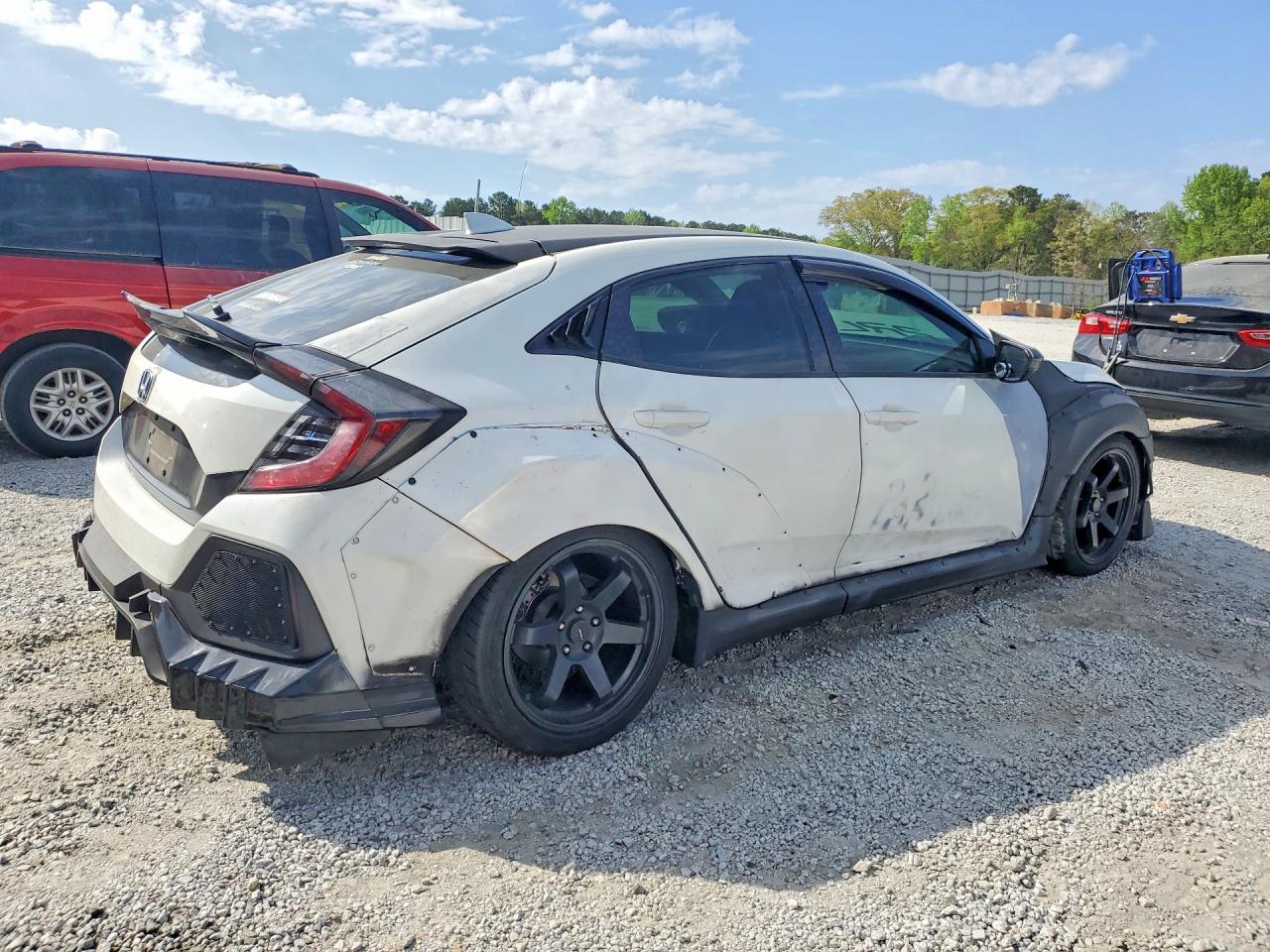 2018 HONDA CIVIC