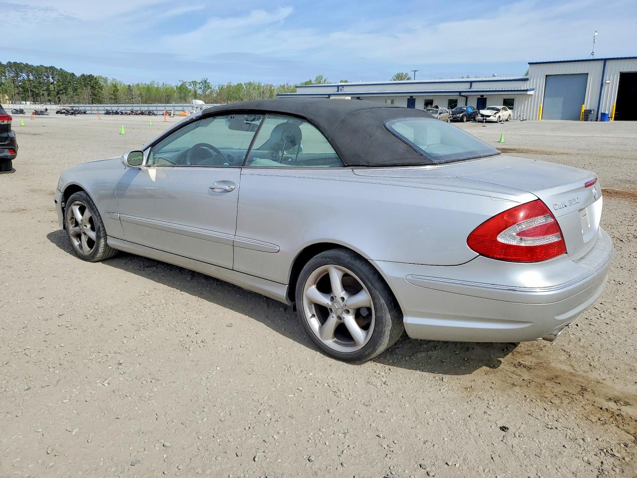 2005 MERCEDES-BENZ CLK-CLASS