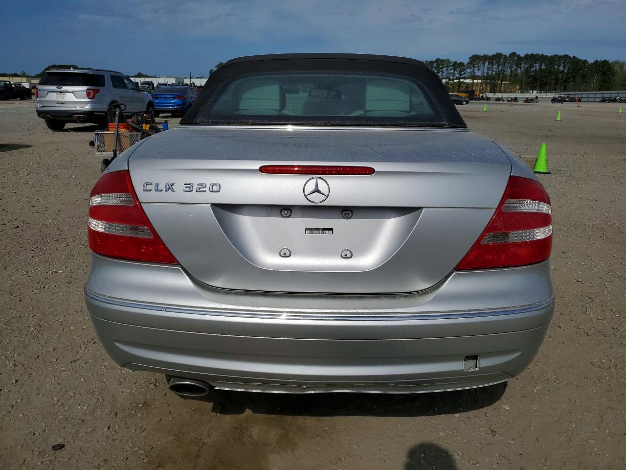 2005 MERCEDES-BENZ CLK-CLASS