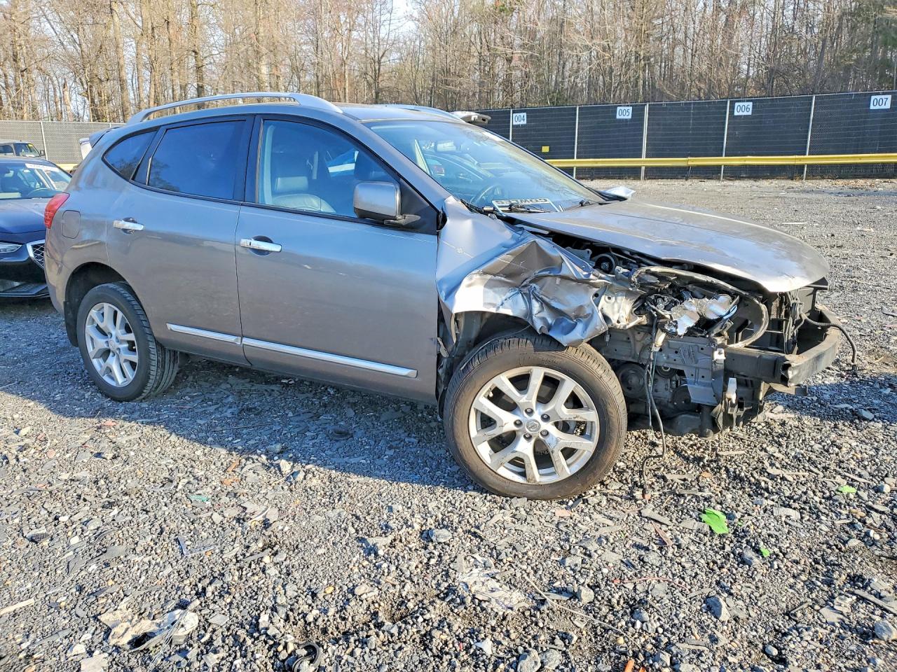 2013 NISSAN ROGUE