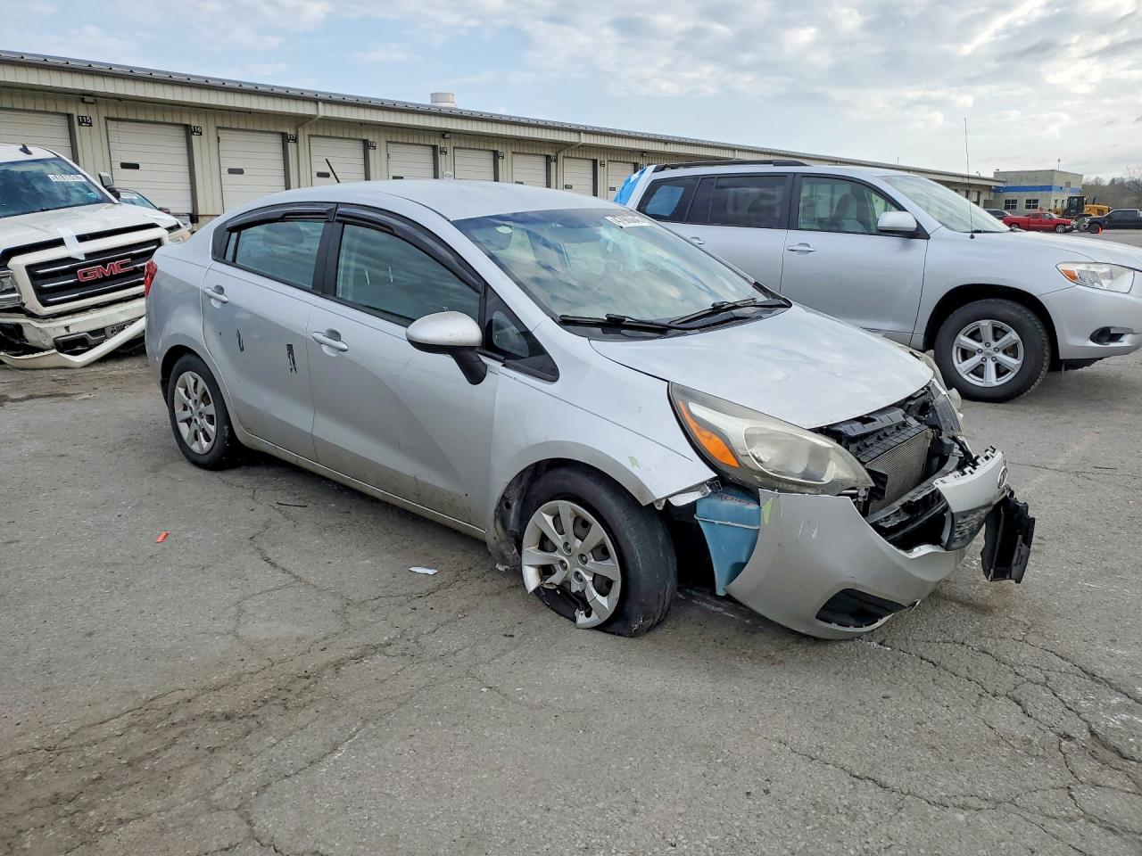2013 KIA RIO