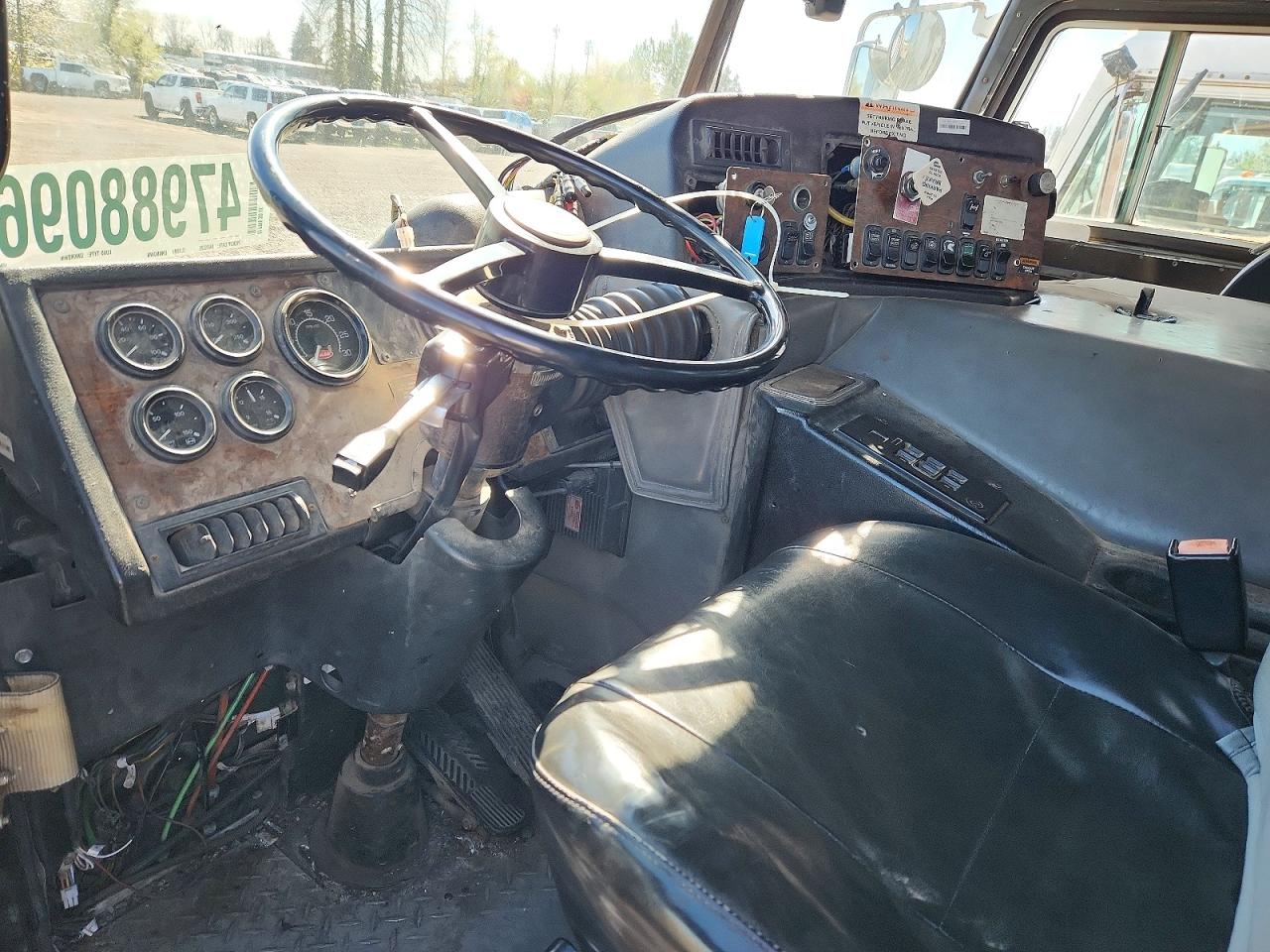 2001 PETERBILT ALL OTHER