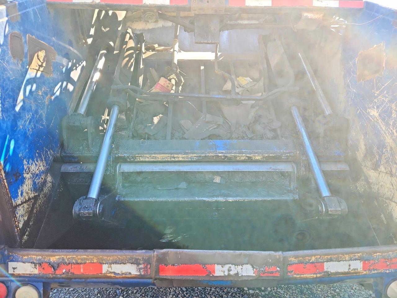 2001 PETERBILT ALL OTHER