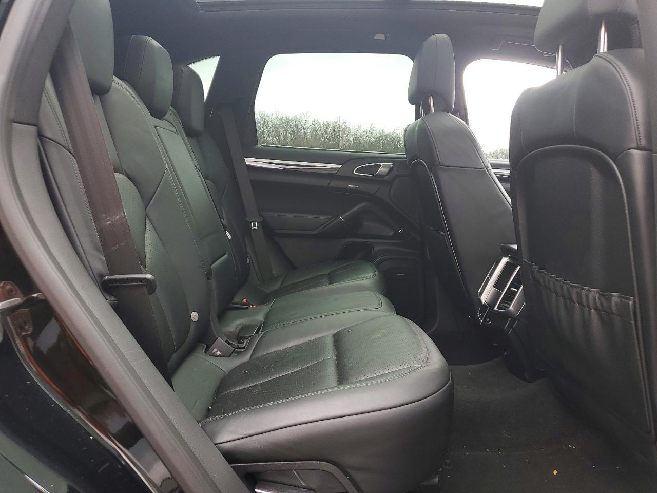 2014 PORSCHE CAYENNE S